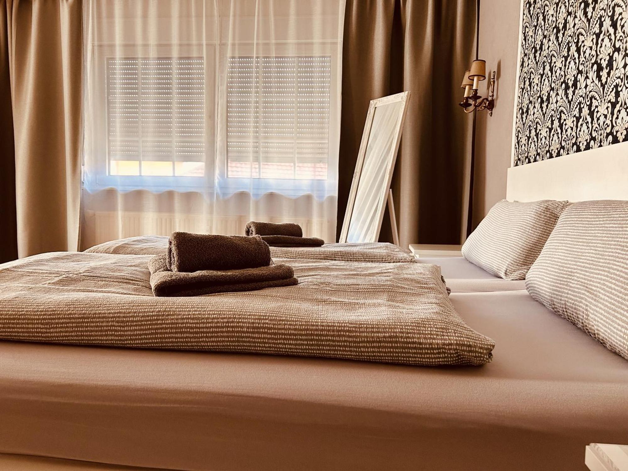 Casa Rehse I Stilvolles Apartment I 24H-Self-Check-In I Kostenlos Parken & Wlan I 55-Zoll-Smart&Kabel-Tv I Oepnv Erfurt Esterno foto